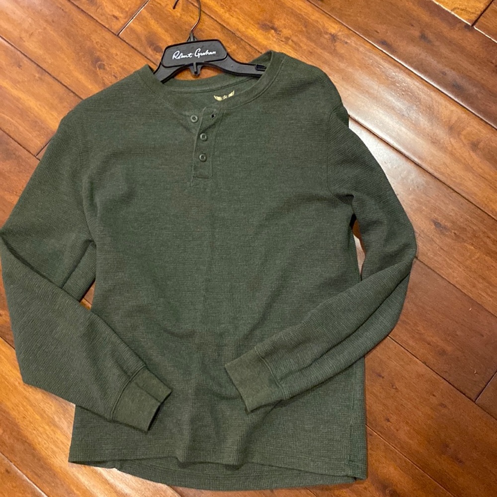 Soft green long sleeve Polo shirt L long sleeves poly cotton in great condition